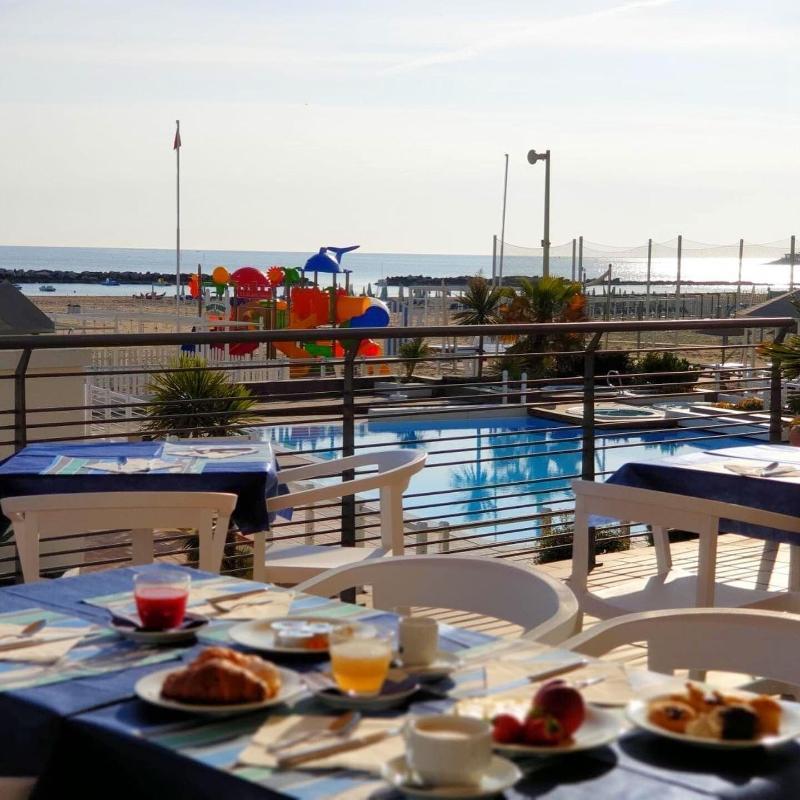 Hotel Nord Est Cattolica Extérieur photo