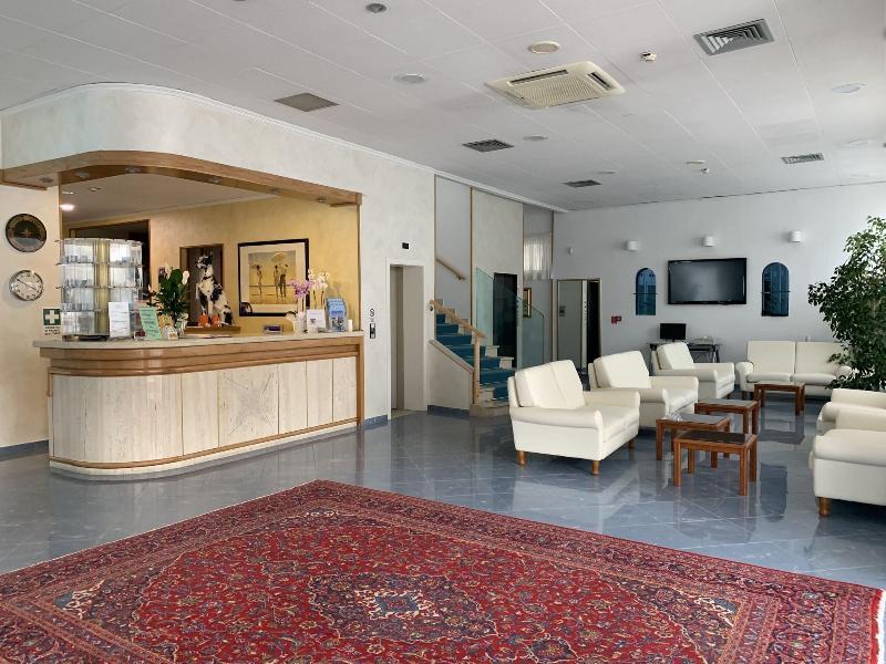 Hotel Nord Est Cattolica Extérieur photo