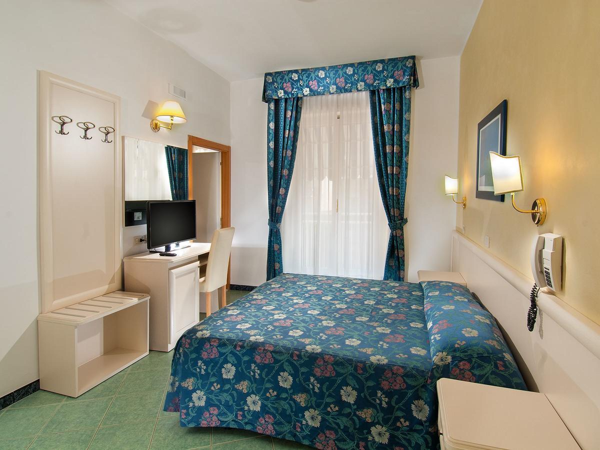 Hotel Nord Est Cattolica Extérieur photo